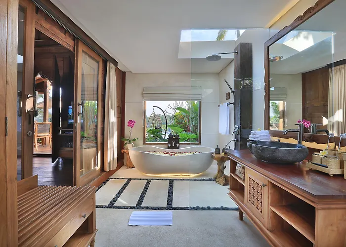 Pramana Watu Kurung 5*