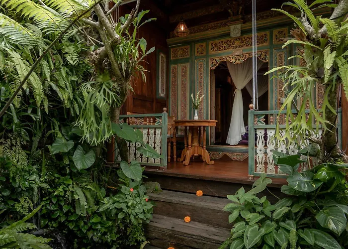 Pramana Watu Kurung 5*